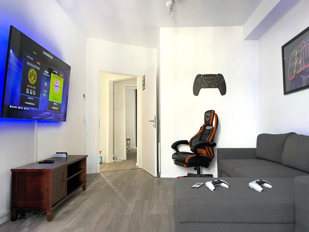 Jaybnb - Gaming Apartment Ps5 65 Zoll 4K Tv Wohnung Mit Balkon Dortmund Kültér fotó
